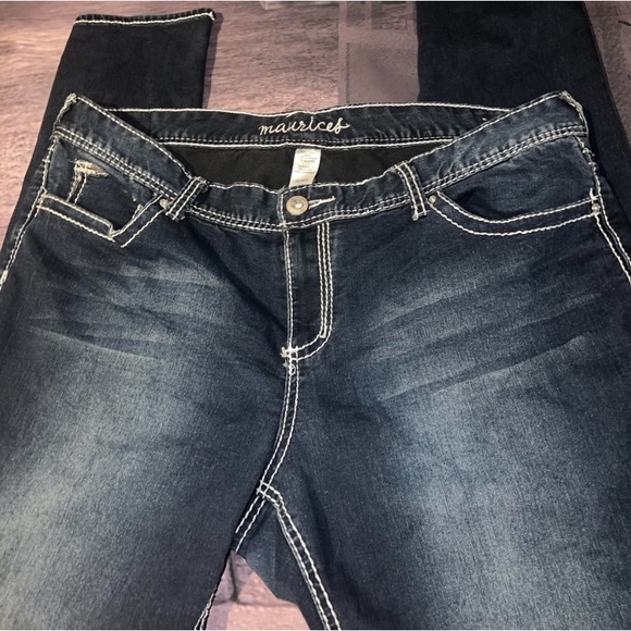 Jeans - Picture 3 of 3